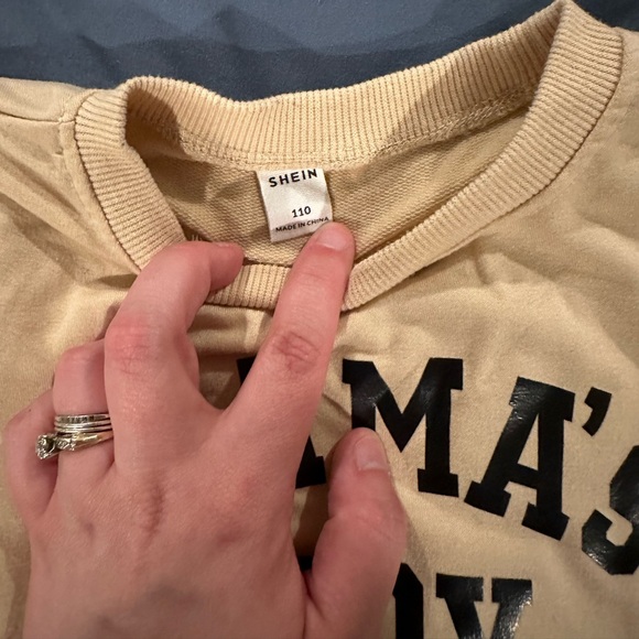 SHEIN 4T mommas boy long sleeve t-shirt, tan - Picture 2 of 2